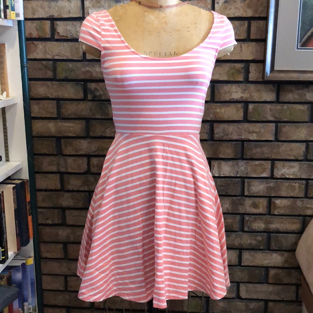 CLEARANCE Lauren Conrad scoop neck summer dress